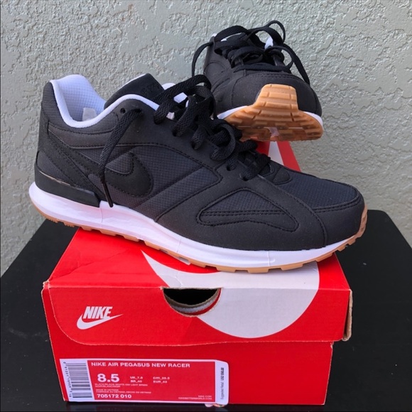 nike air pegasus new racer